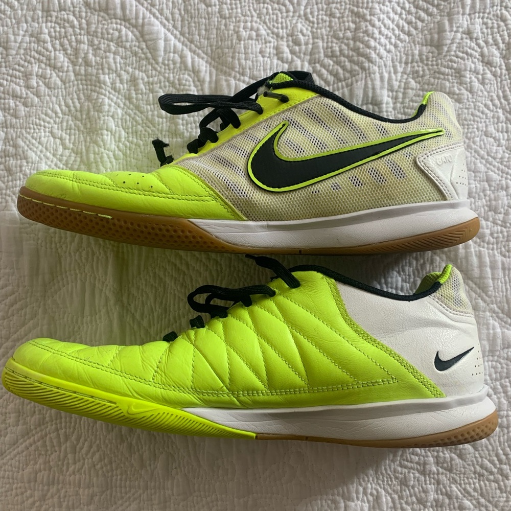 Neon green Nike Men sneakers